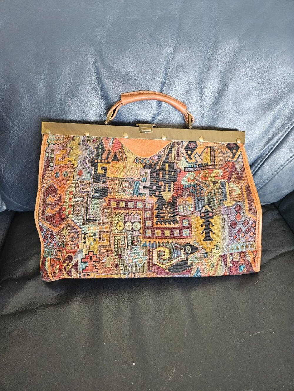 Vintage Smithsonian Institution Italian Tapestry Doctor Bag
